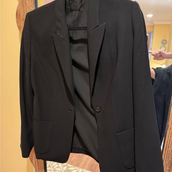 Woman's 2 piece suit - Picture 5 of 8